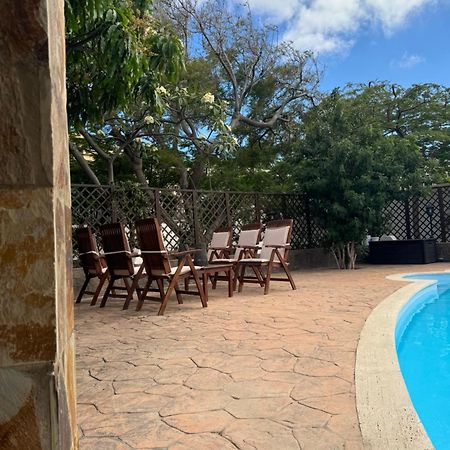 La Finca. Casa En Ciudad. Zona Residencial Muy Tranquila Telde Bagian luar foto