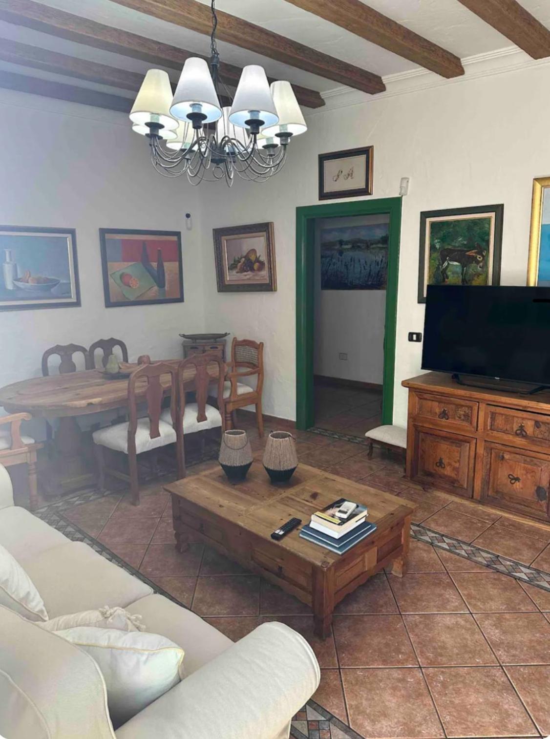 La Finca. Casa En Ciudad. Zona Residencial Muy Tranquila Telde Bagian luar foto