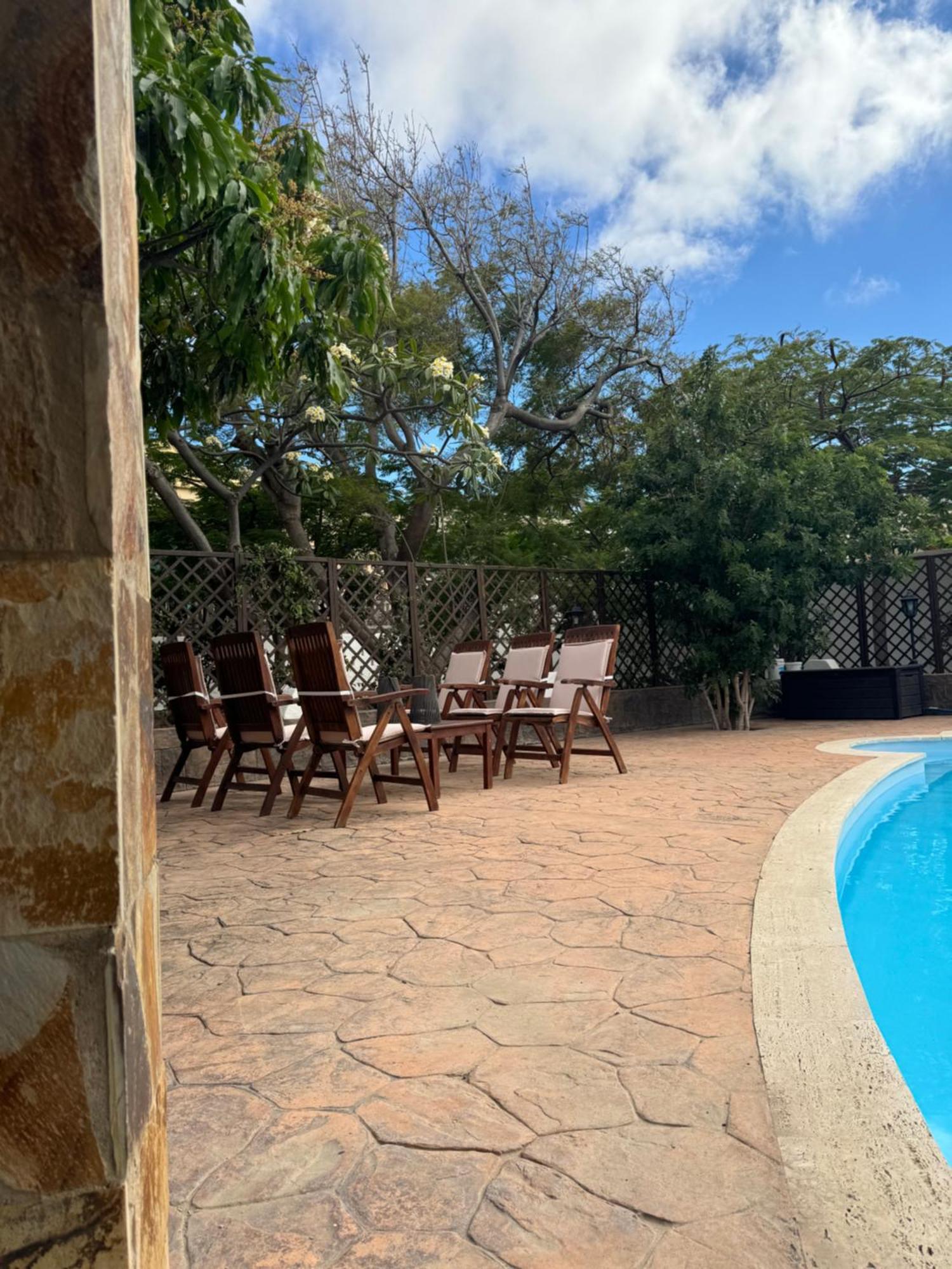 La Finca. Casa En Ciudad. Zona Residencial Muy Tranquila Telde Bagian luar foto