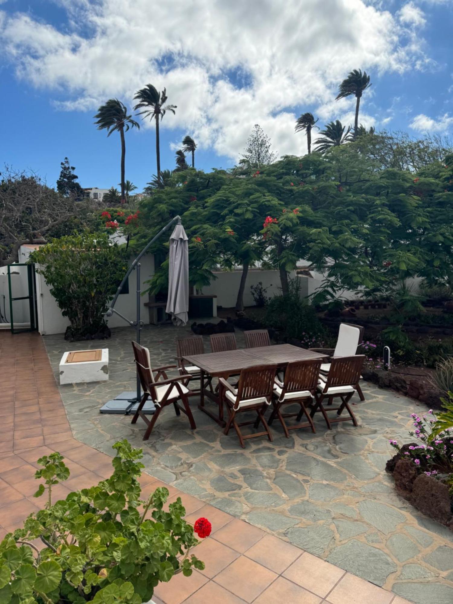 La Finca. Casa En Ciudad. Zona Residencial Muy Tranquila Telde Bagian luar foto